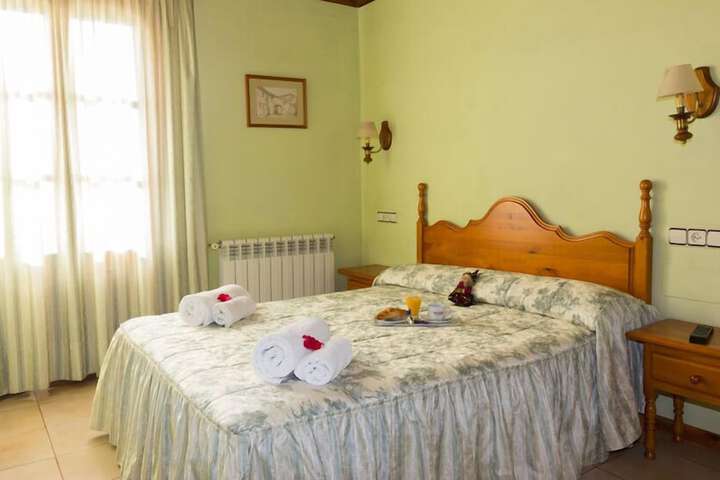 Room 9 of 14