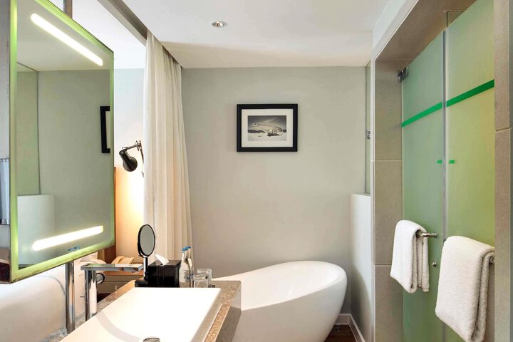 Room 20 of 92