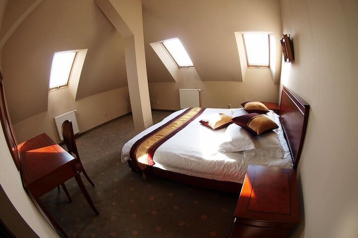 Room 13 of 60