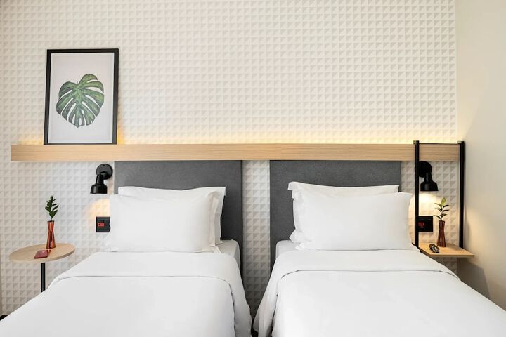 Room 14 of 45