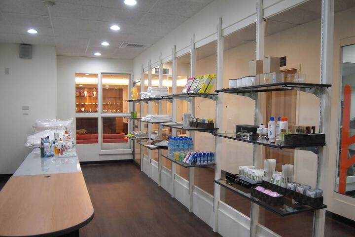 Gift Shop 45 of 60
