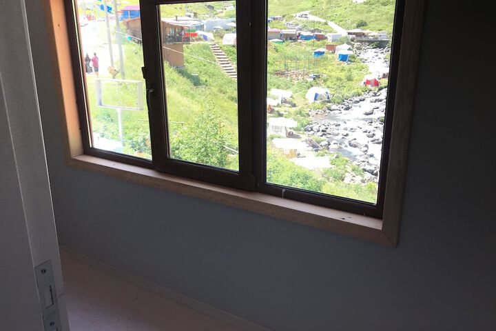 Room 3 of 36
