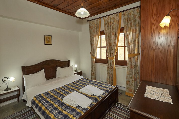 Room 18 of 68