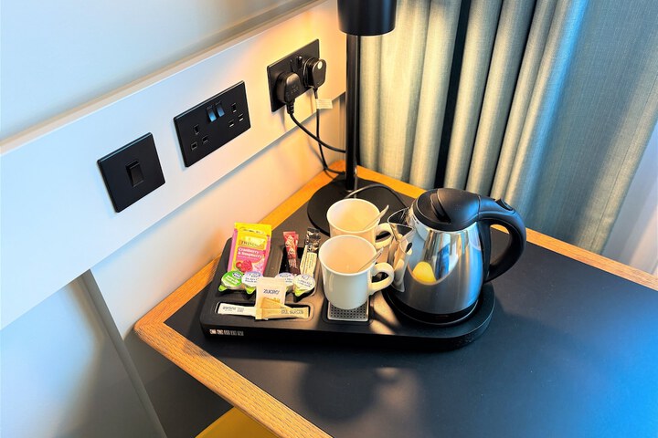Room 8 of 39
