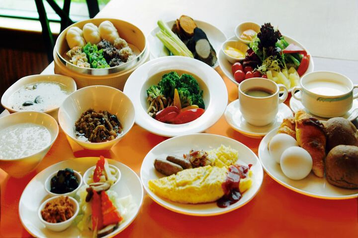 Breakfast/Coffee Service 56 of 73
