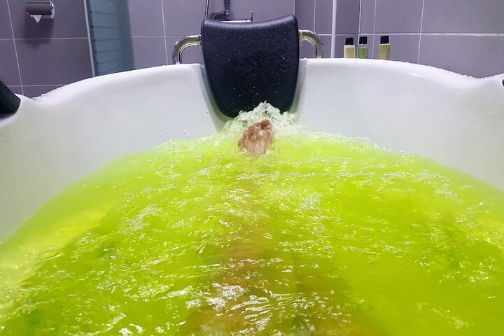 Hot Tub 26 of 45