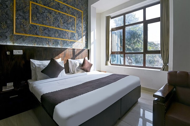 Room 42 of 49