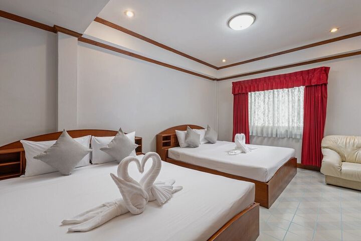 Room 18 of 29