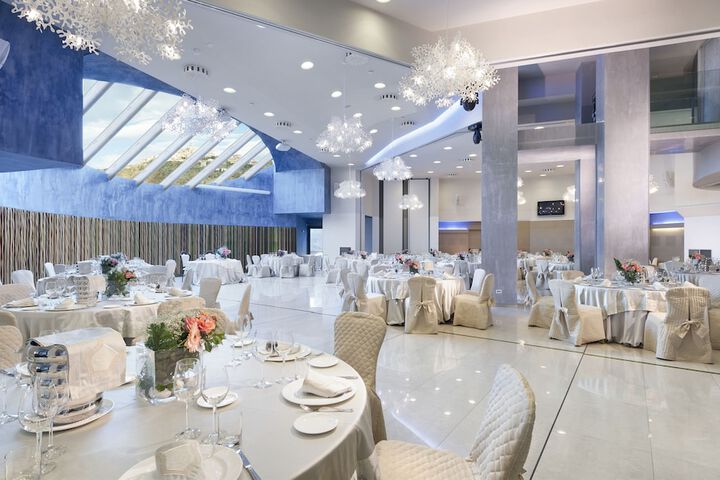 Wedding/Banquet 28 of 42