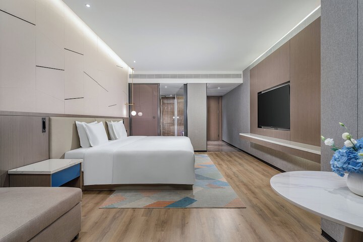 Room 11 of 45