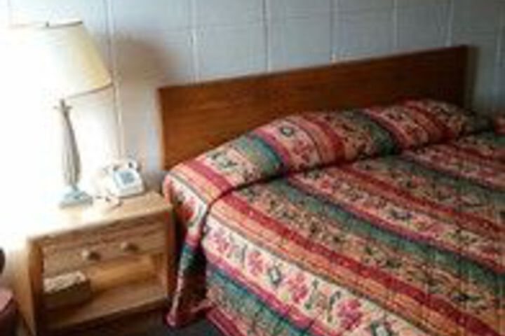 Room 10 of 20
