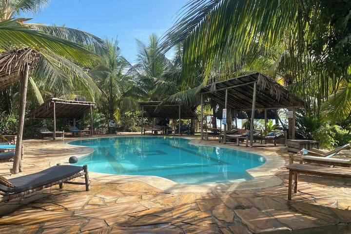 Pool 85 of 161
