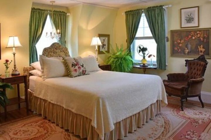 Room 16 of 48