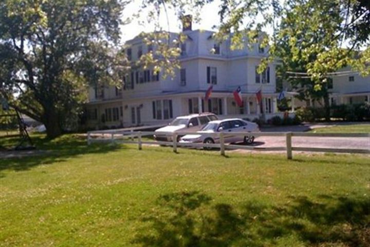 Hotel 2 of 44