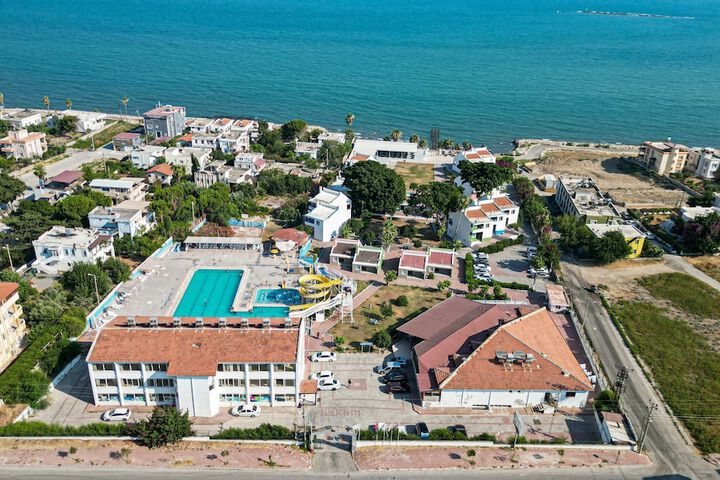 Image of Blackstone Beach Hotel