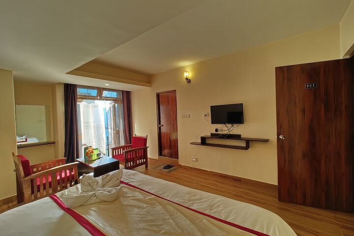 Room 33 of 57