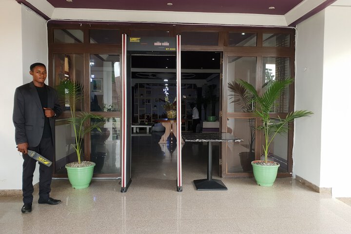 Serendib Hotel and Apartments