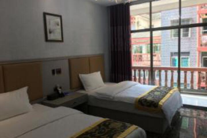 Room 5 of 7