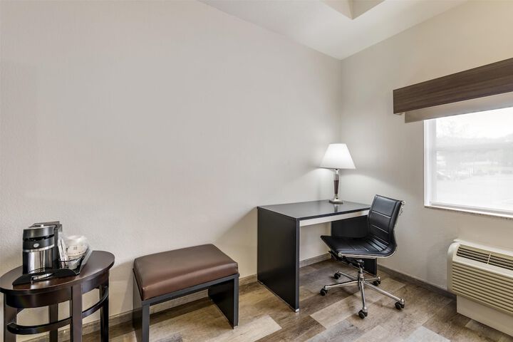 Room 35 of 59