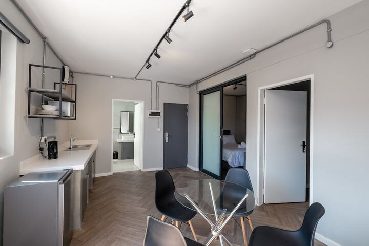Room 3 of 42