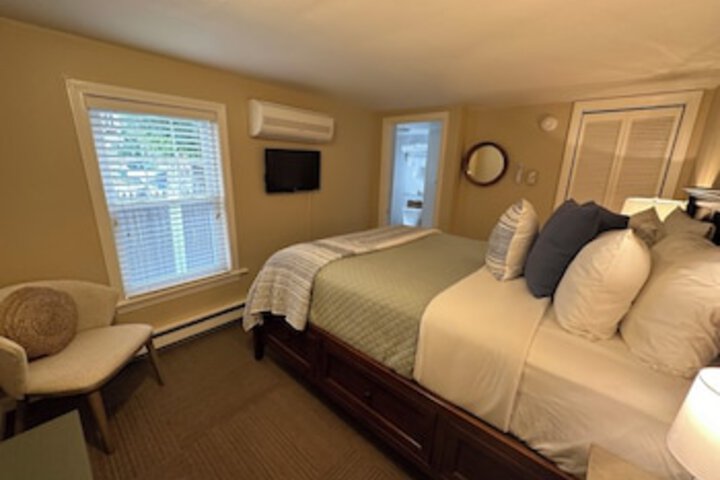 Room 112 of 297