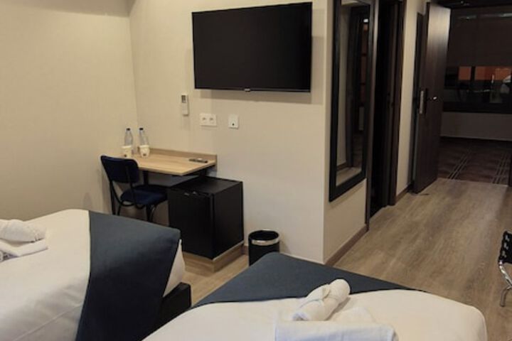 Room 9 of 47