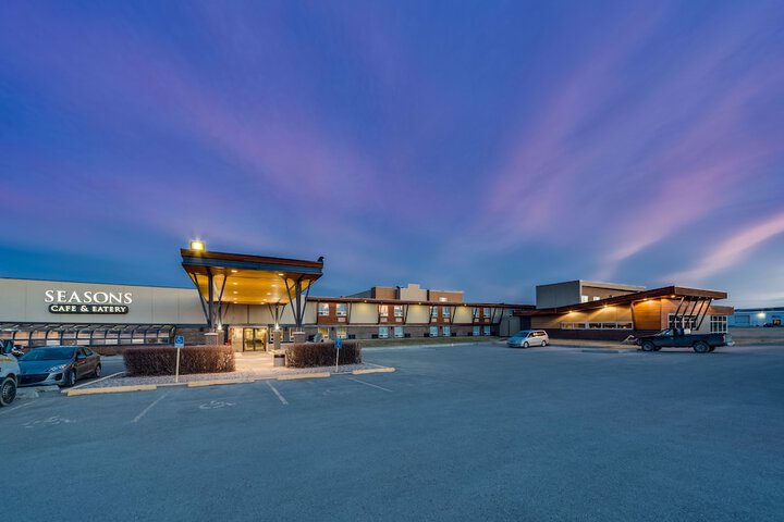 Heritage Inn Hotel &  Convention Centre Pincher Creek in Pincher Creek, AB
