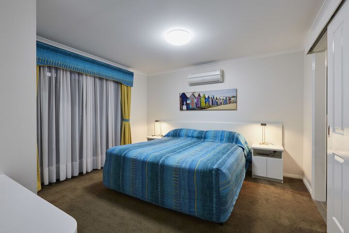 Room 13 of 96