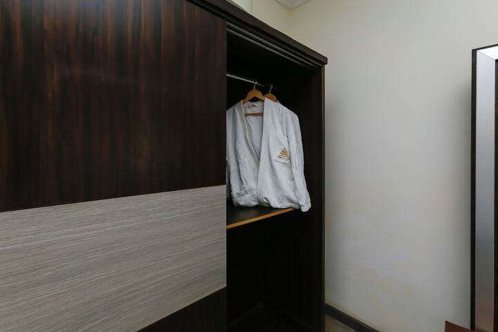 Room 64 of 139