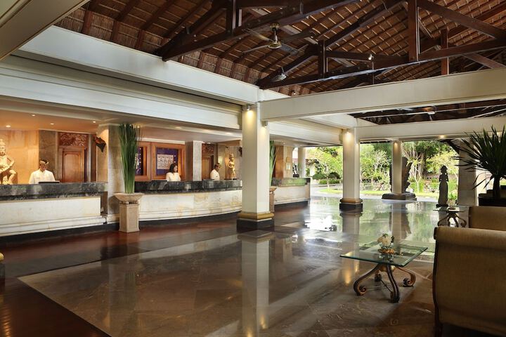 Lobby Photos