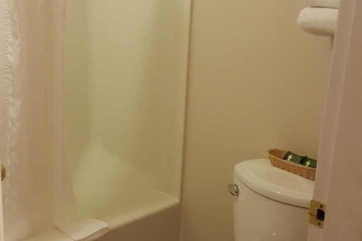 Room 52 of 65