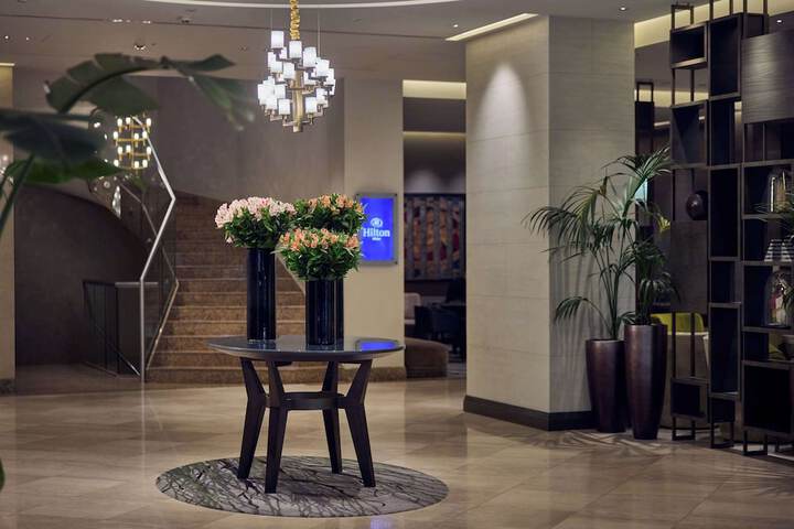 Entrance & Lobby