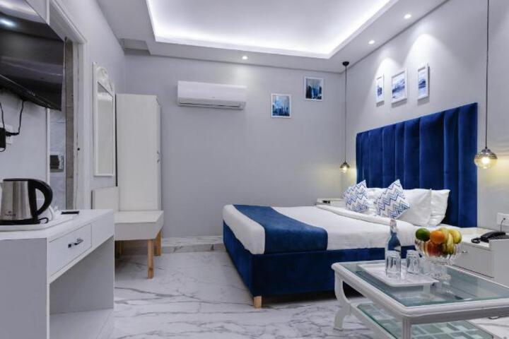 Hotel Downtown 17