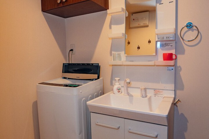 Room 33 of 54
