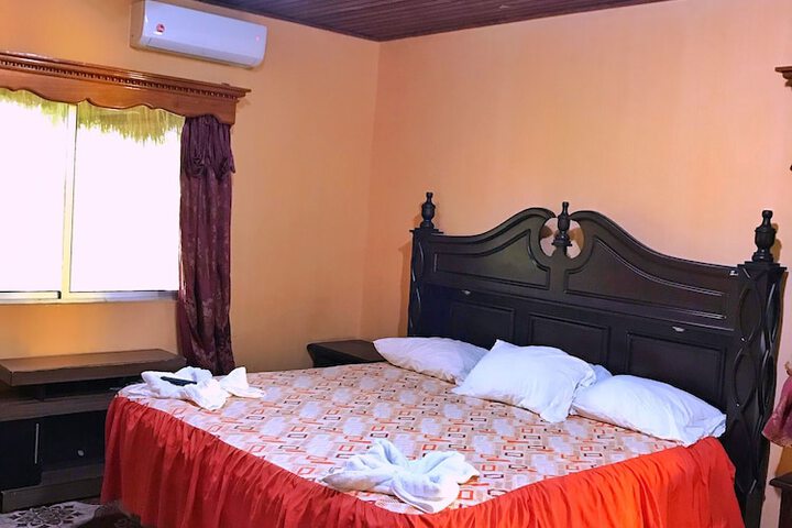 Room 16 of 29