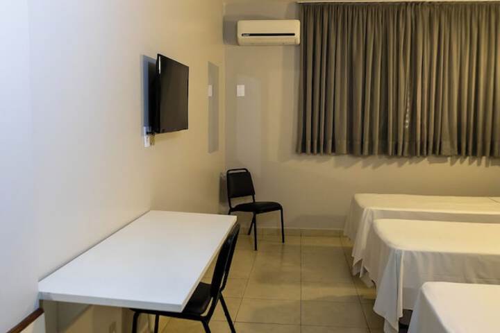 Room 14 of 38