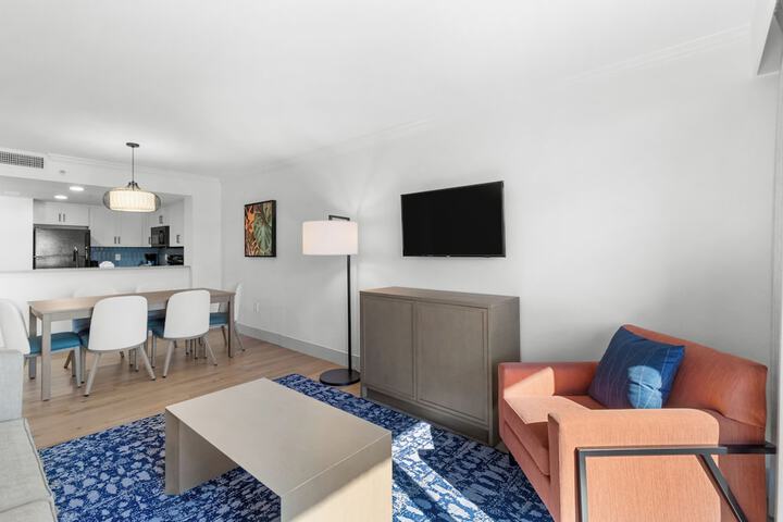 Room 118 of 218