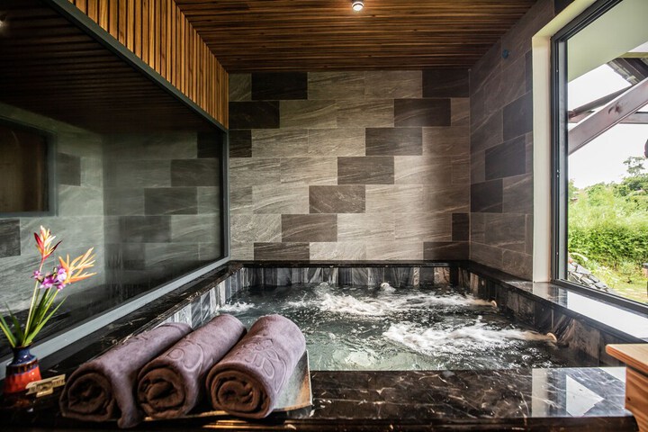 Spa 50 of 106