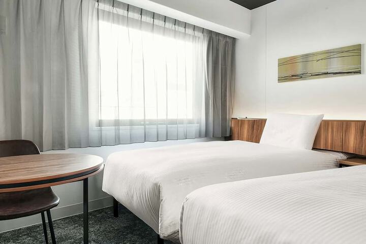 Room 25 of 71