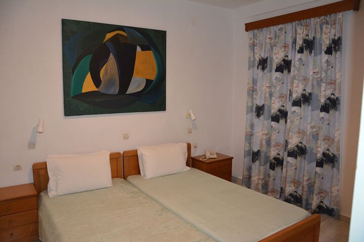Room 8 of 47