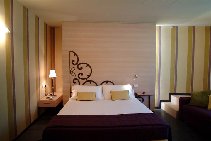 Room 10 of 54