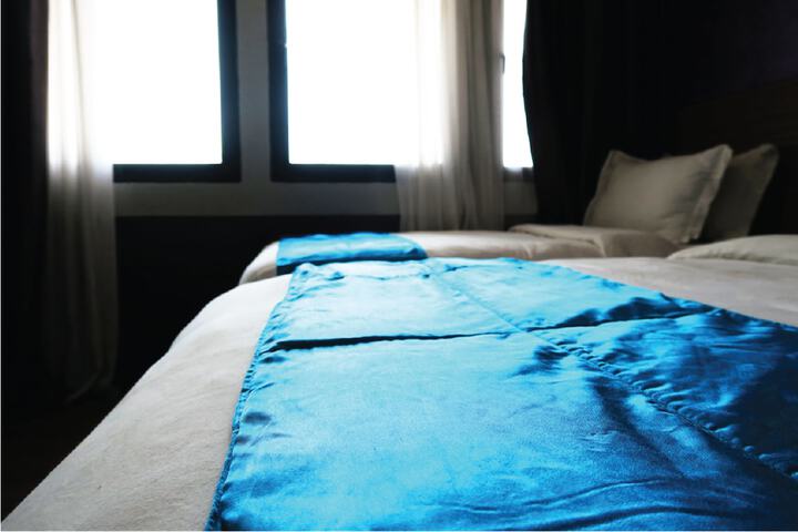 Room 11 of 24