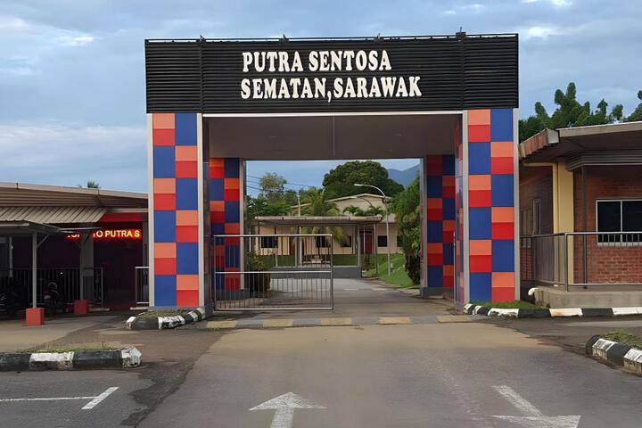 Putra Sentosa Retreat Camp Sematan