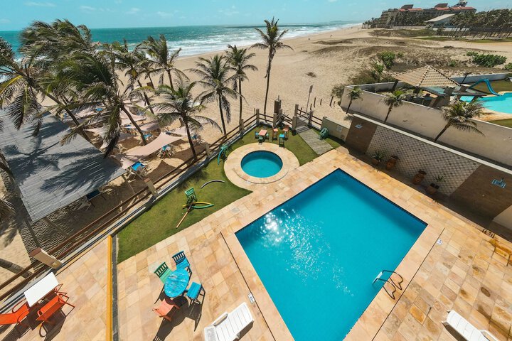 Pool 68 of 102