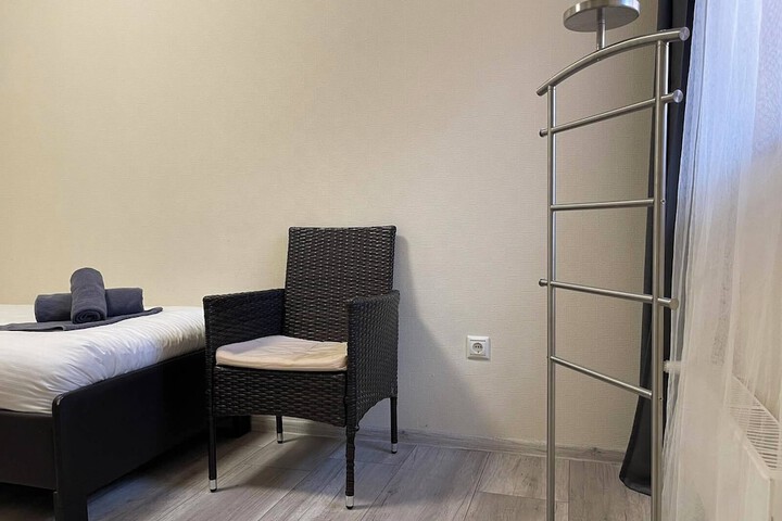 Room 52 of 94