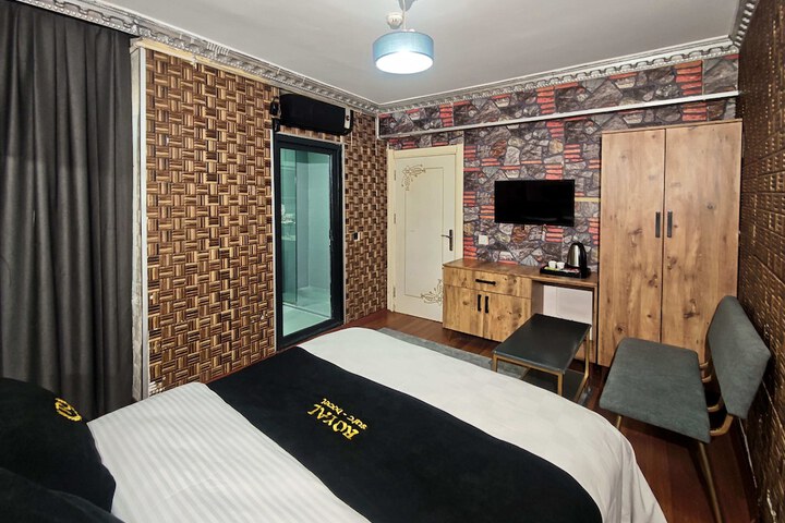 Room 22 of 71