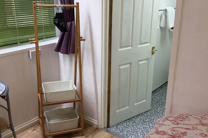 Room 27 of 131