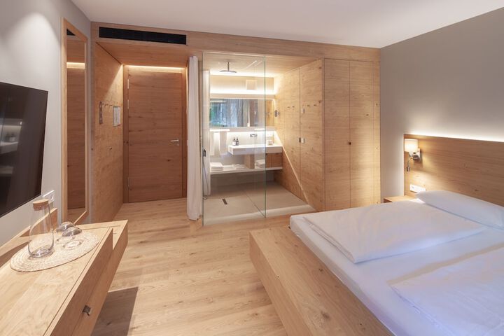 Room 29 of 74
