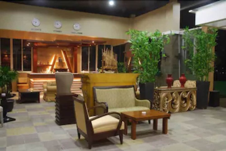 Lobby Entry