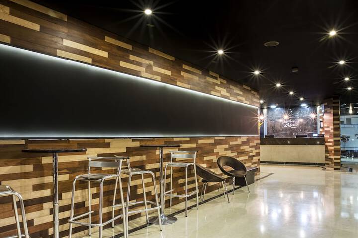 Guest Lobby
